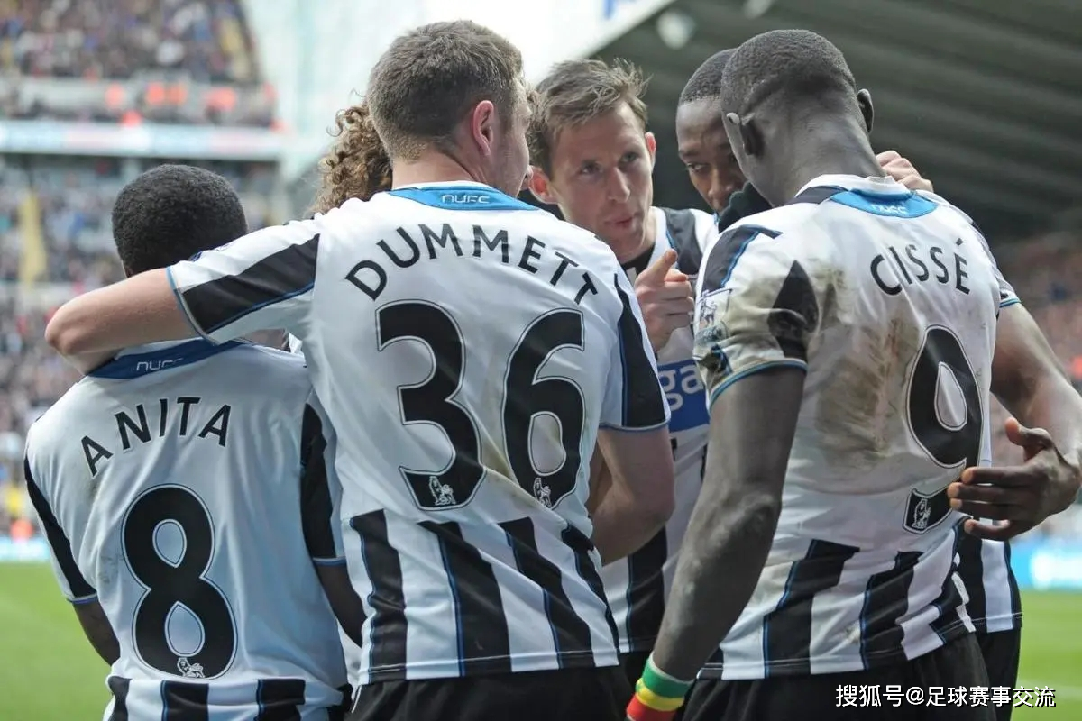 西汉姆联客场逆转桑德兰取得保级希望的简单介绍 西汉姆联客场逆转桑德兰取得保级希望的简单介绍